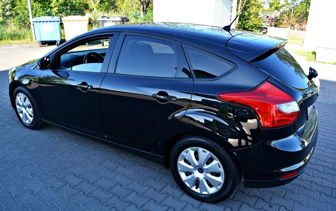 Ford Focus cena 26999 przebieg: 185000, rok produkcji 2012 z Łaszczów małe 154